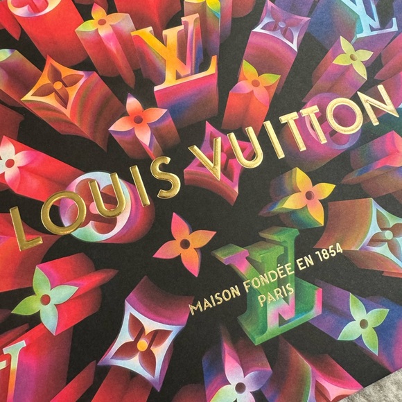 Louis Vuitton Holiday Shopping Bag - Picture 2 of 5